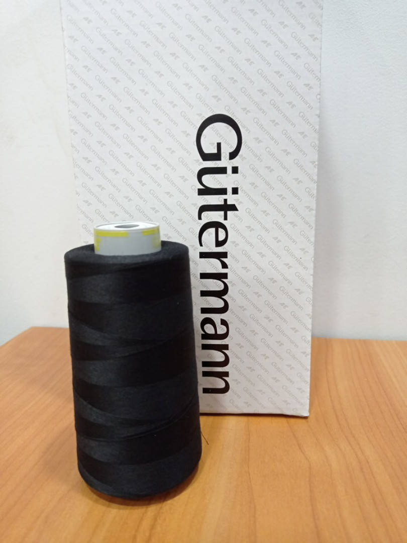 

Нитка Gutermann Perma Core №120 5000м. черный