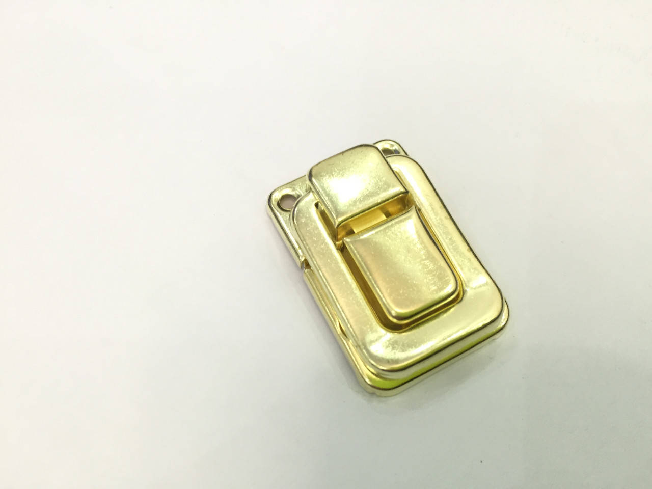 

Замок золотой. 38х25мм, Золотистый