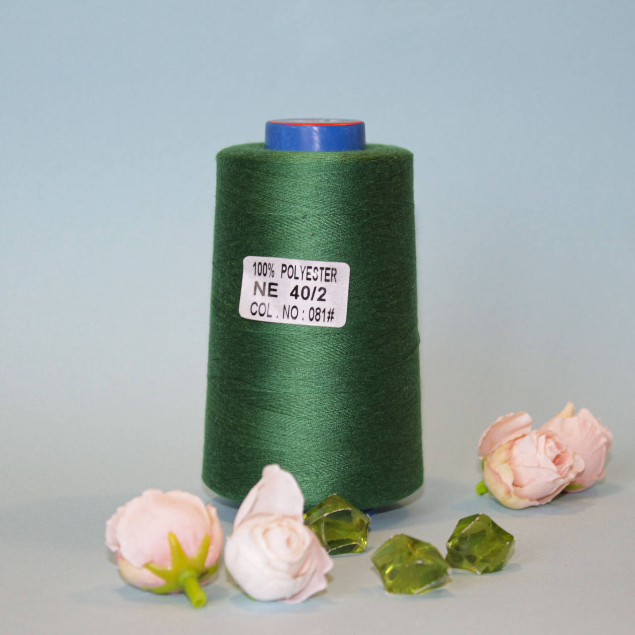 

Нитки конус / цвет зеленый / 100% полиэстер / 40/2 / бобина 4000 ярдов ( примерно 3500 м)