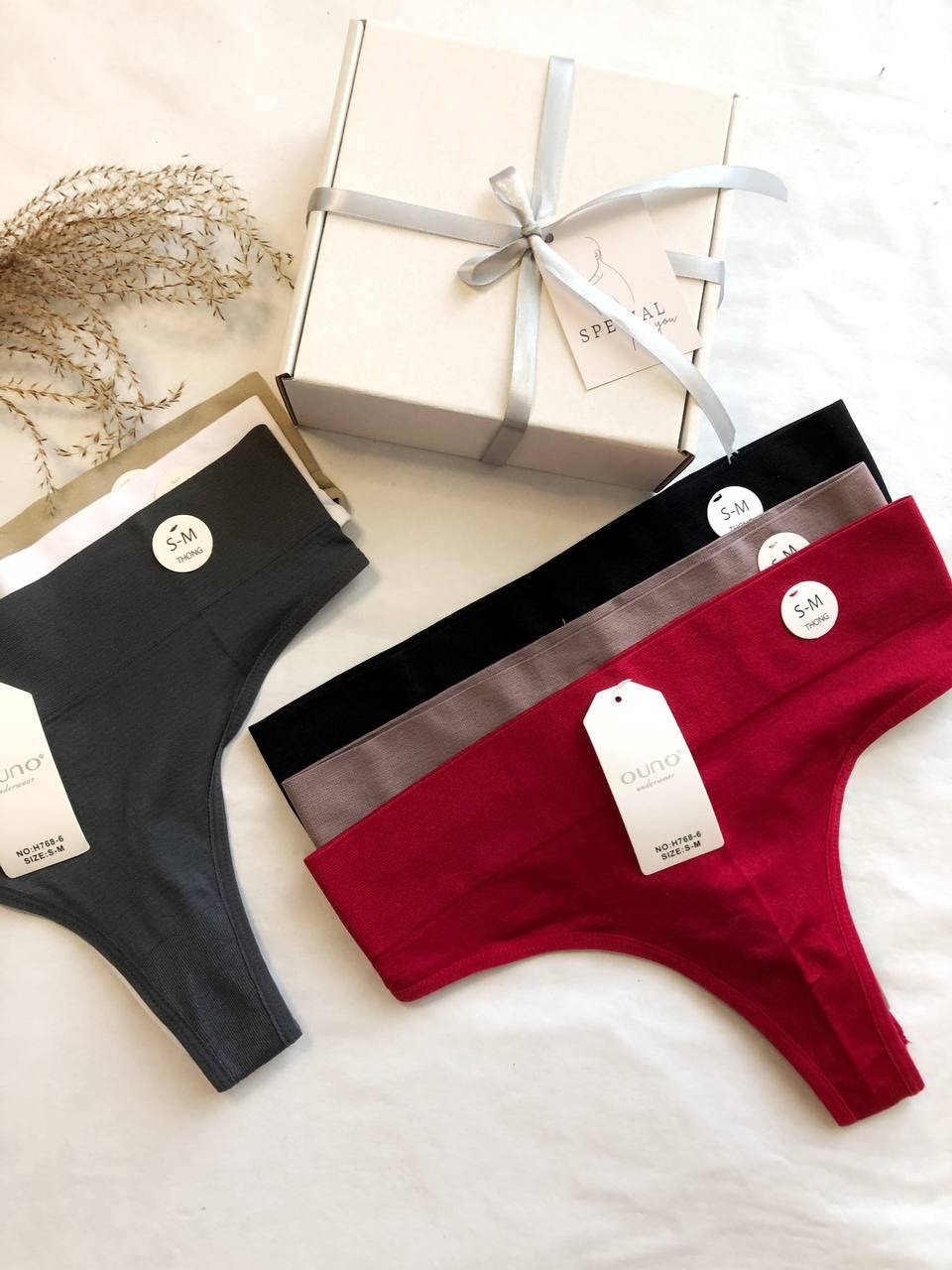 

Трусики стрінги, Разные цвета