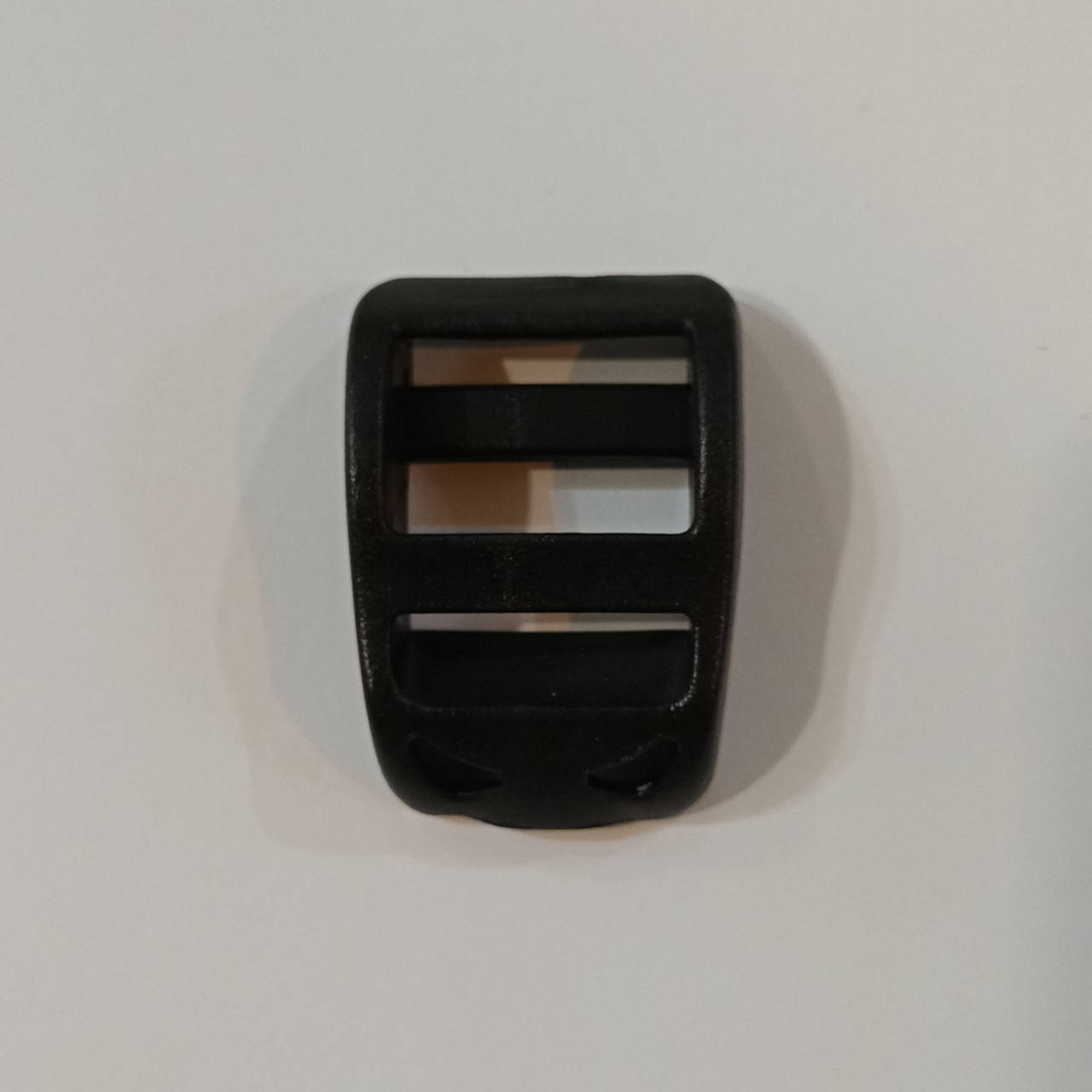 

Фурнитура пряжка регулировочная 20 мм