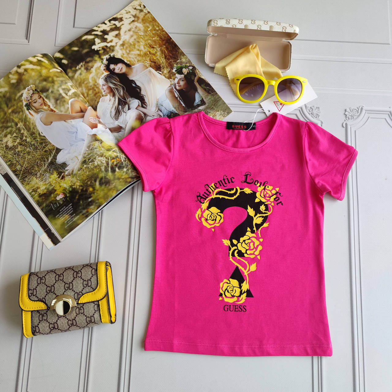 

Детская подростковая малиновая футболка Guess для девочки., Малиновый