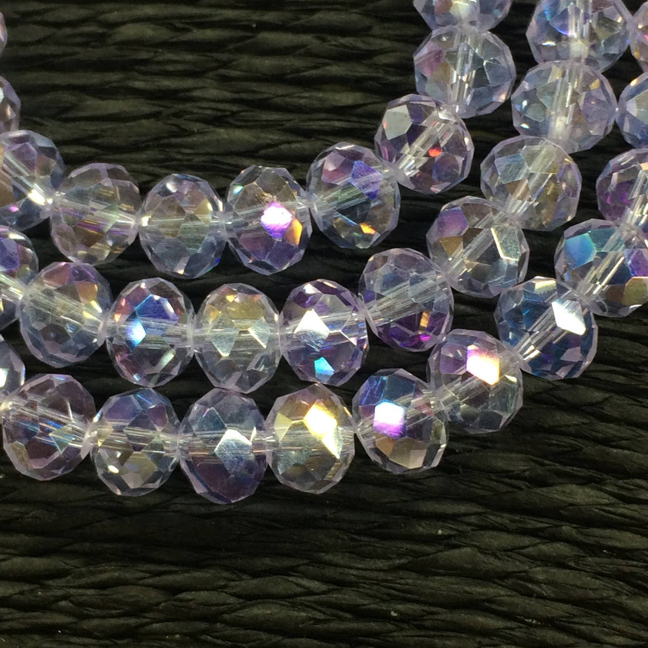 

Бусины на нитке Стекло рондель d=6мм цвет светло-сиреневый с переливом (~100 бусин на на нитке)