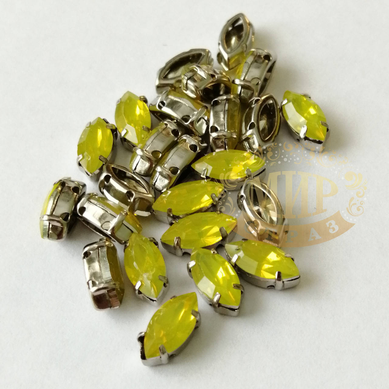 

Лодочки в улучшенных цапах, 5х10мм, цвет Citrine Opal, 1шт, Белый
