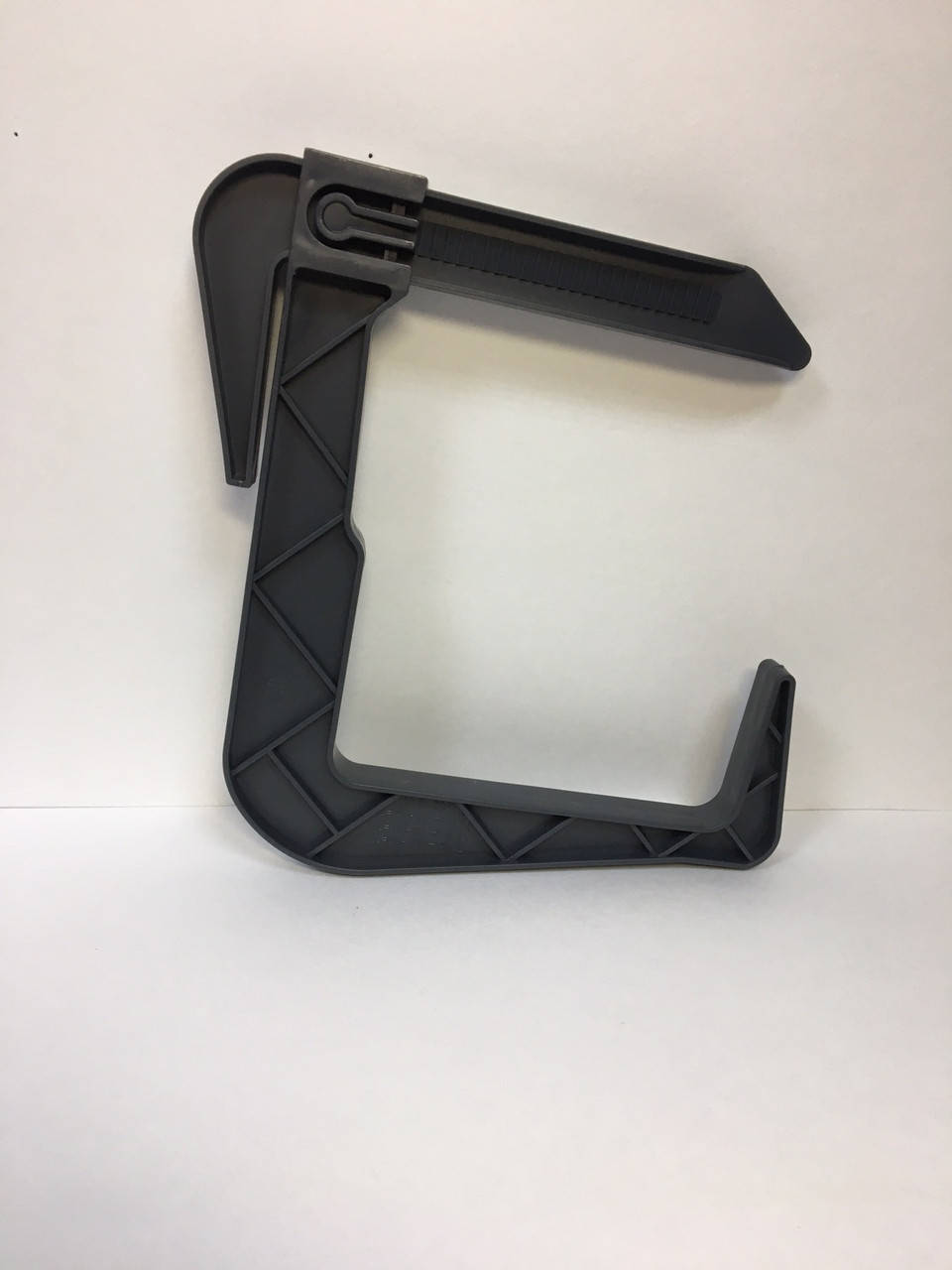 

Держатель для балконных ящиков Form-Plastic Лотос универсальный 23 см, Цвет Антрацит