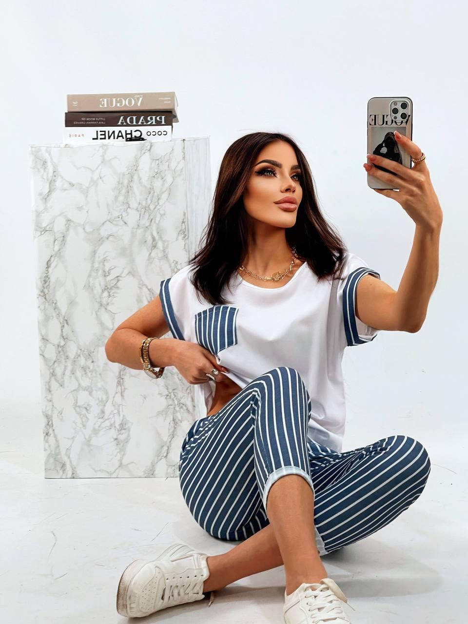 

Женский костюм р: 42-44; 44-46; 46-48, Разные цвета