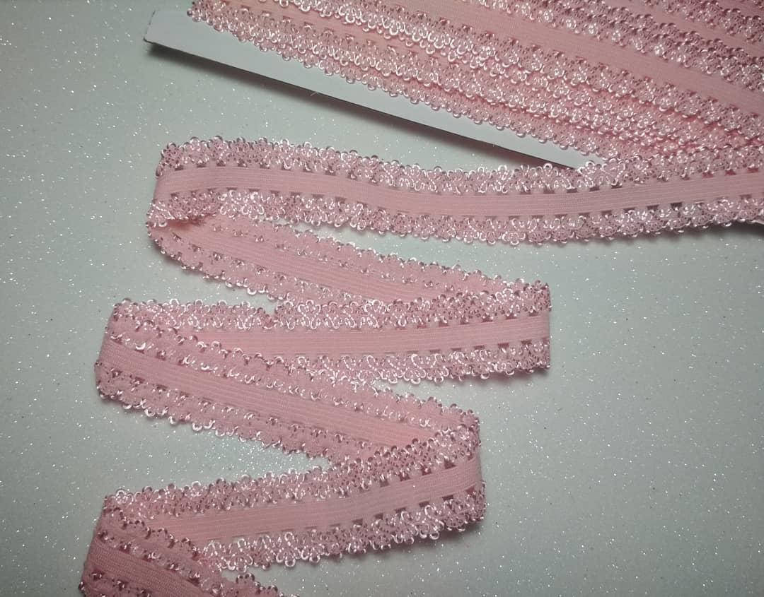 

Бейка - резинка для повязок - 2.3 см. Цвет нежно -розовый .