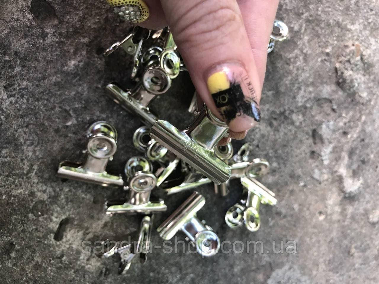 

Зажим металический 2 см