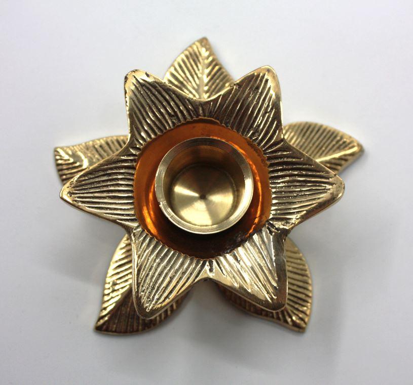 Підсвічник латунь, лотос.
