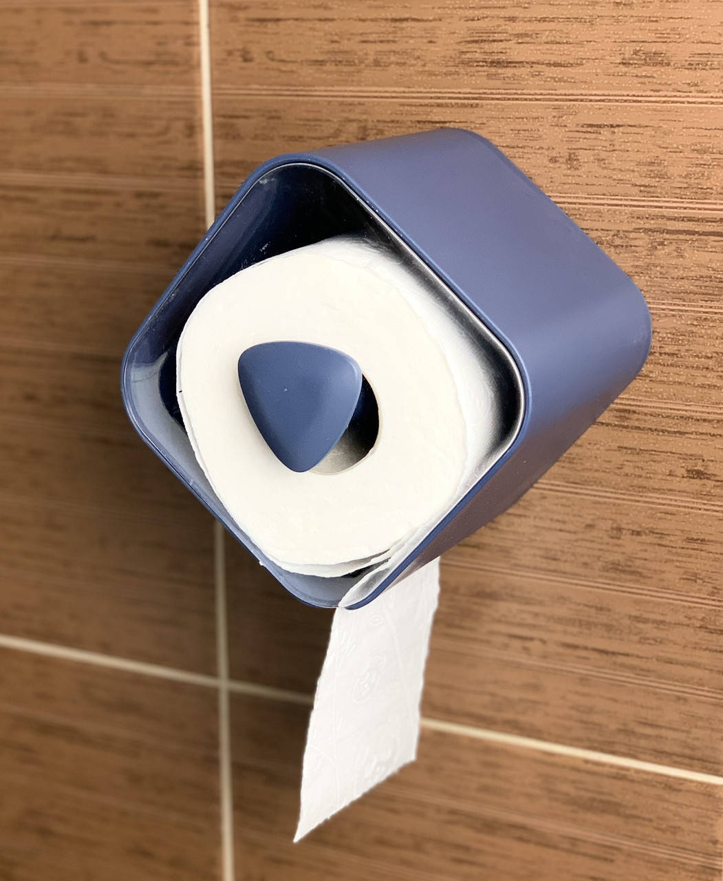

Стильный держатель для туалетной бумаги Paper Holder темно синий