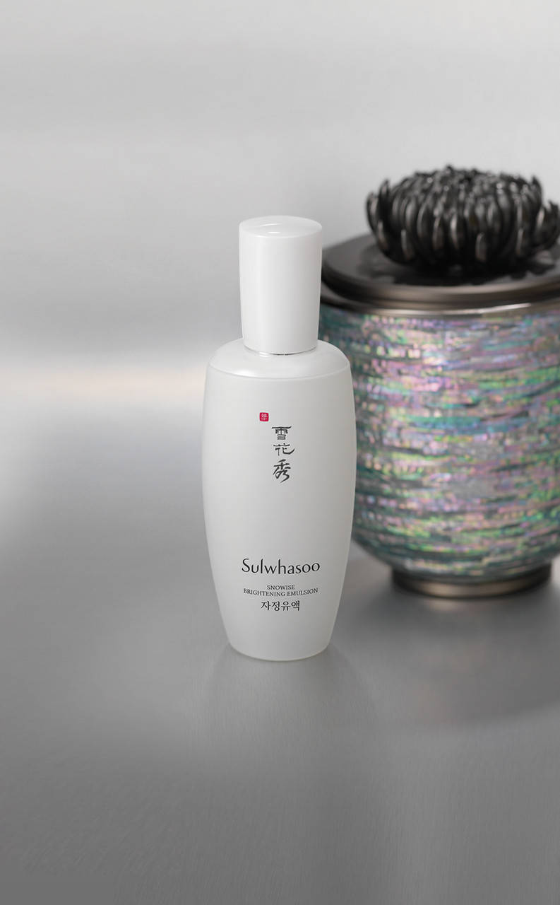 

Sulwhasoo Snowise Brightening Emulsion 30ml, Осветляющая эмульсия