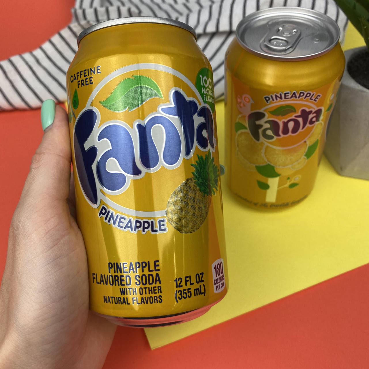 

Газированный напиток со вкусом ананаса Фанта Fanta Pineapple USA 355 мл