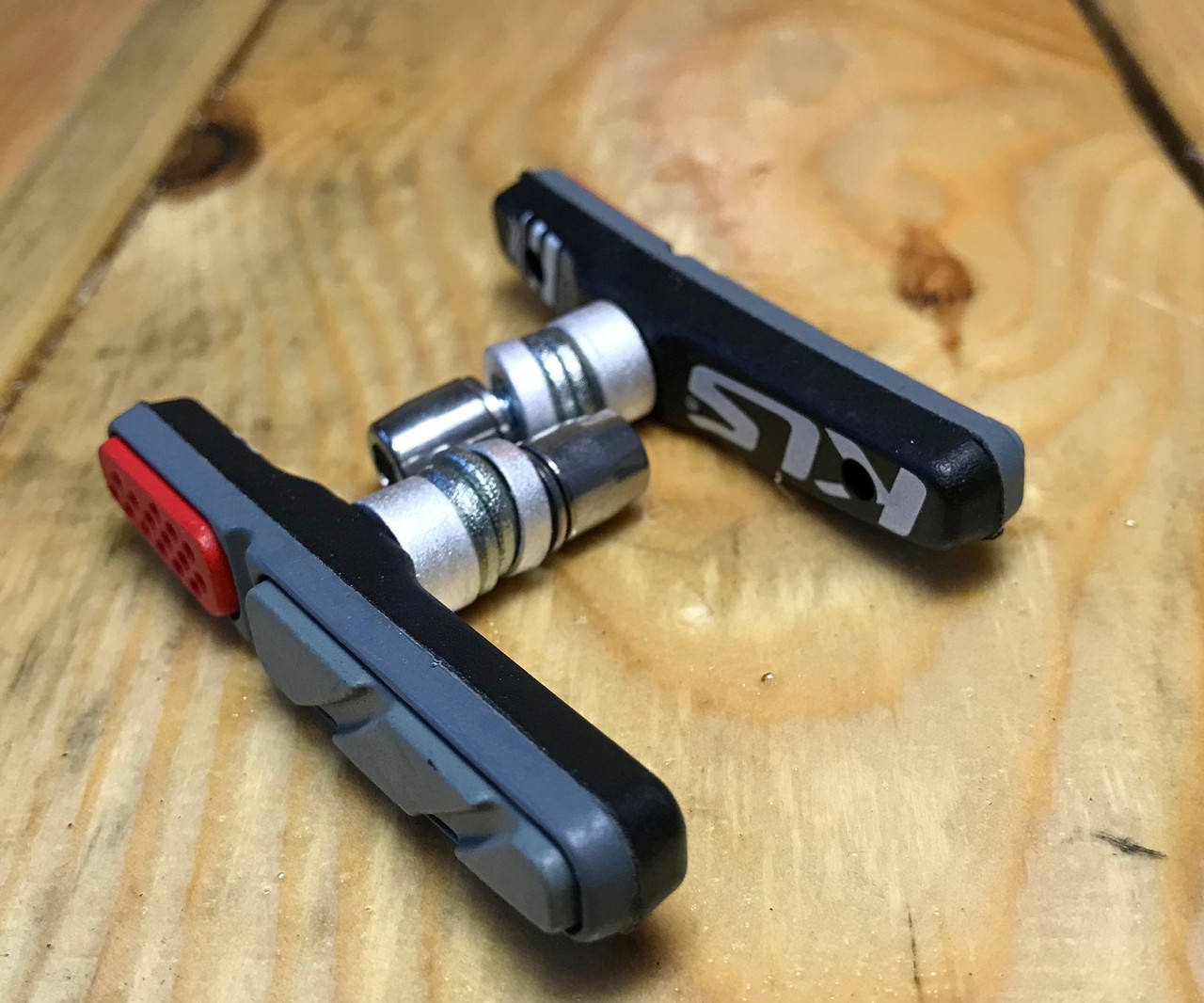 

Тормозные колодки KLS Controlstop V-02 для V-Brake
