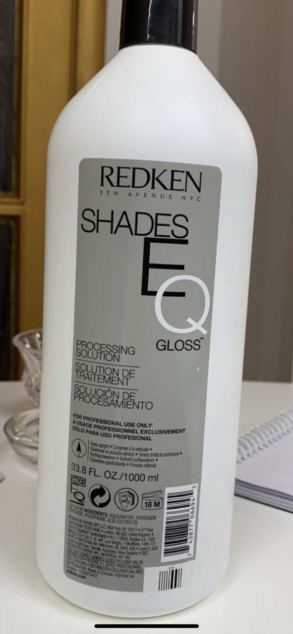 

Гелевый оксидант проявитель-уход Shades EQ Gloss To Gel Processing Solution Redken