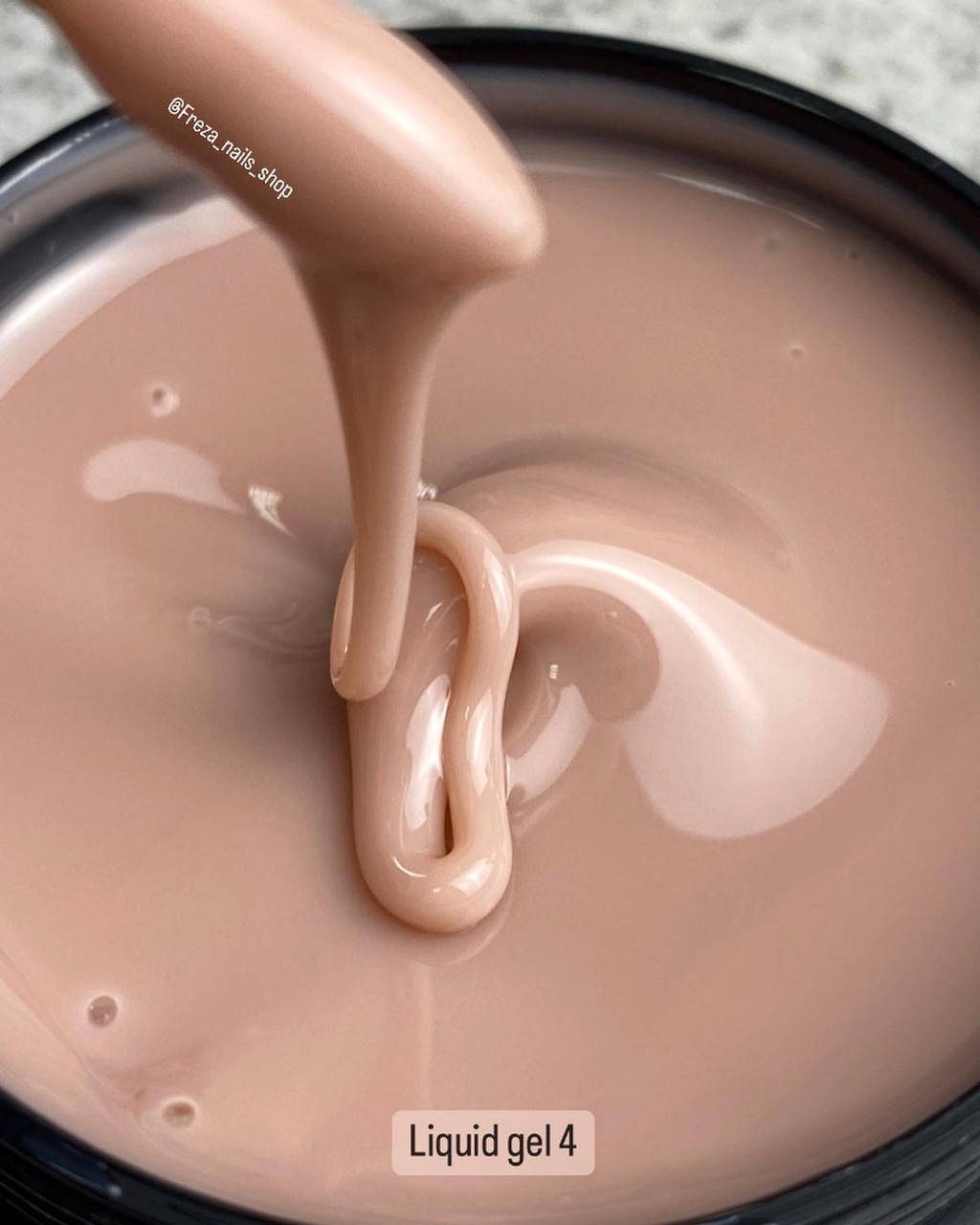 

Гель для наращивания и укрепления ногтей LIQUID № 4 Wink Me 25 мл