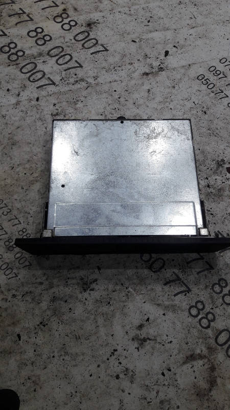 

Панель управления навигациеей Volkswagen Passat b5 3B0919885A