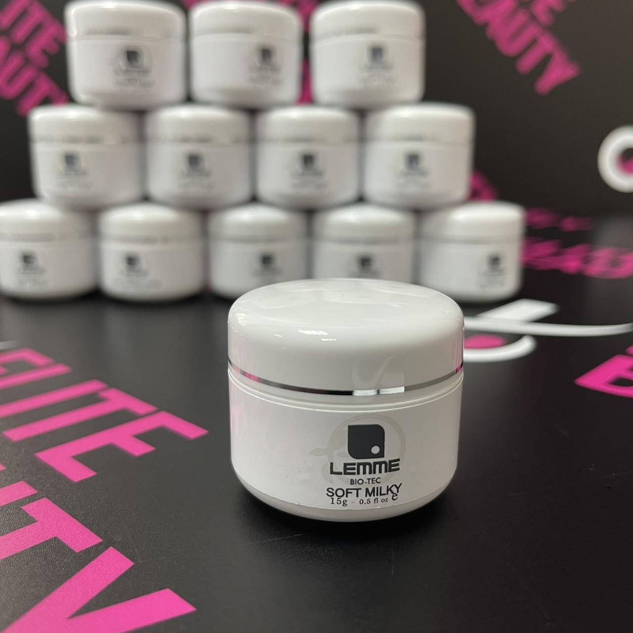 

Гель для наращивания ногтей Lemme Soft Milky 15г