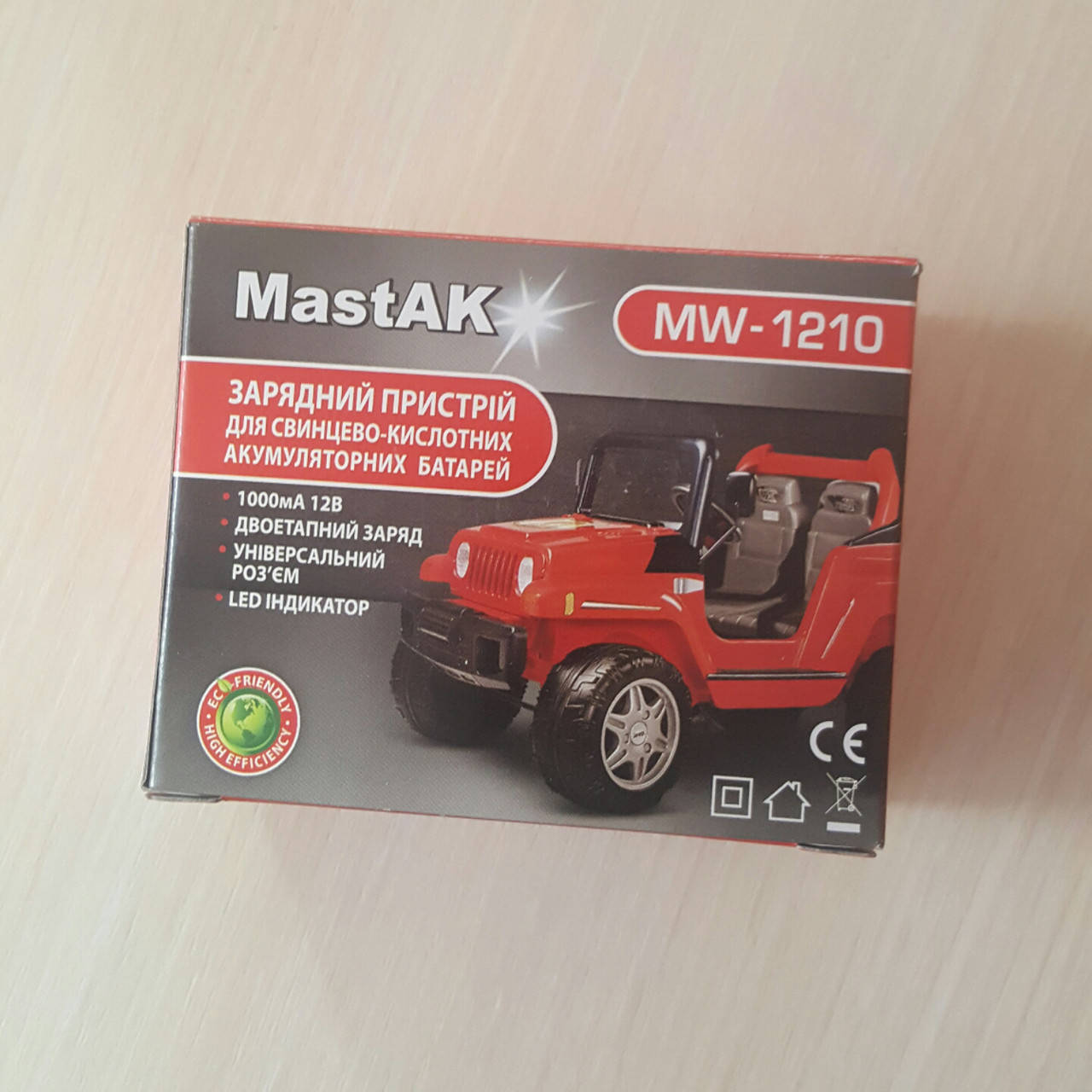 

Зарядное устройство MastAK MW-1210 12V 1000mAh