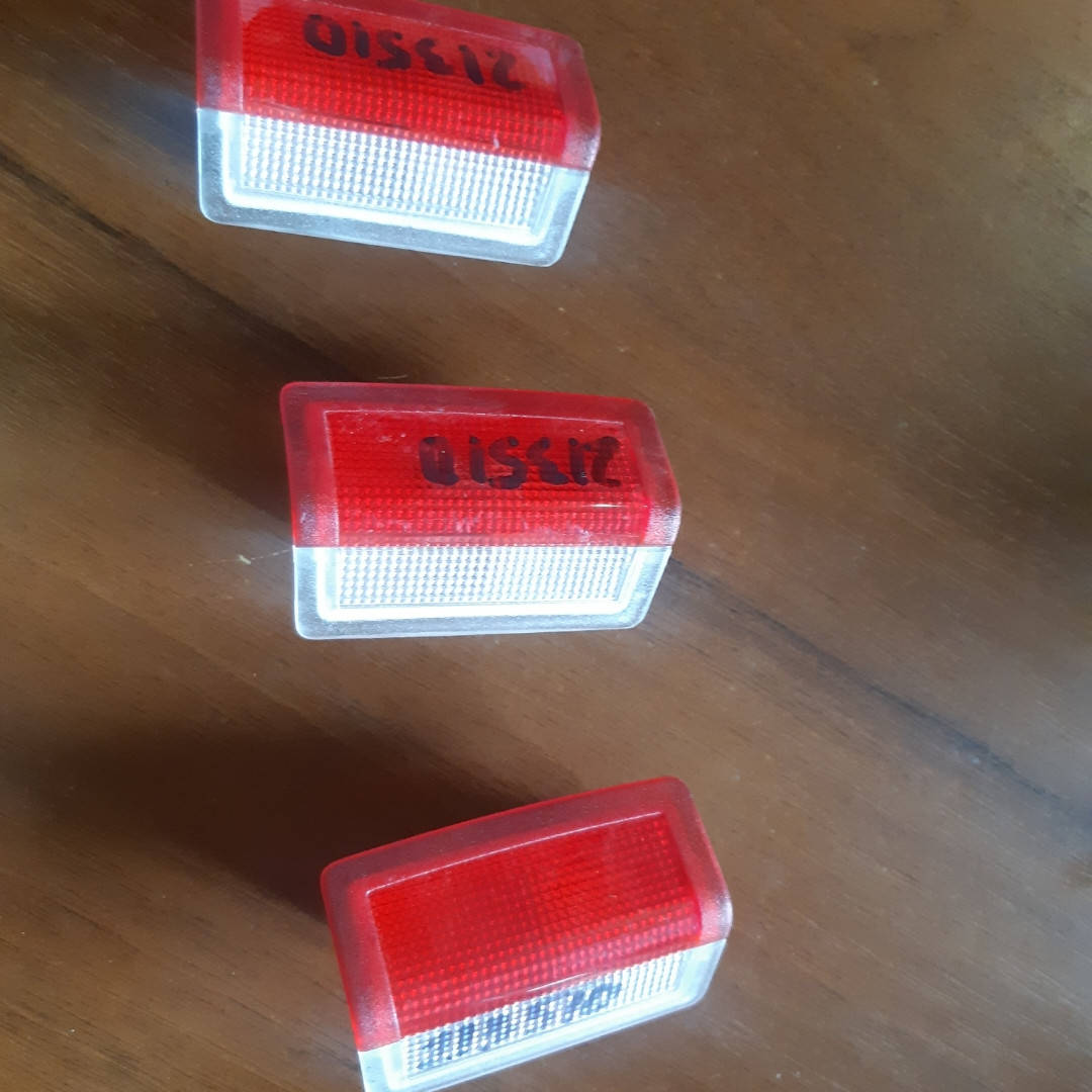 

Плафон карты двери для Mercedes Benz W212 E-Klasse 2009-2016 двероной плафон мерседес. A0028201901 A0008202503