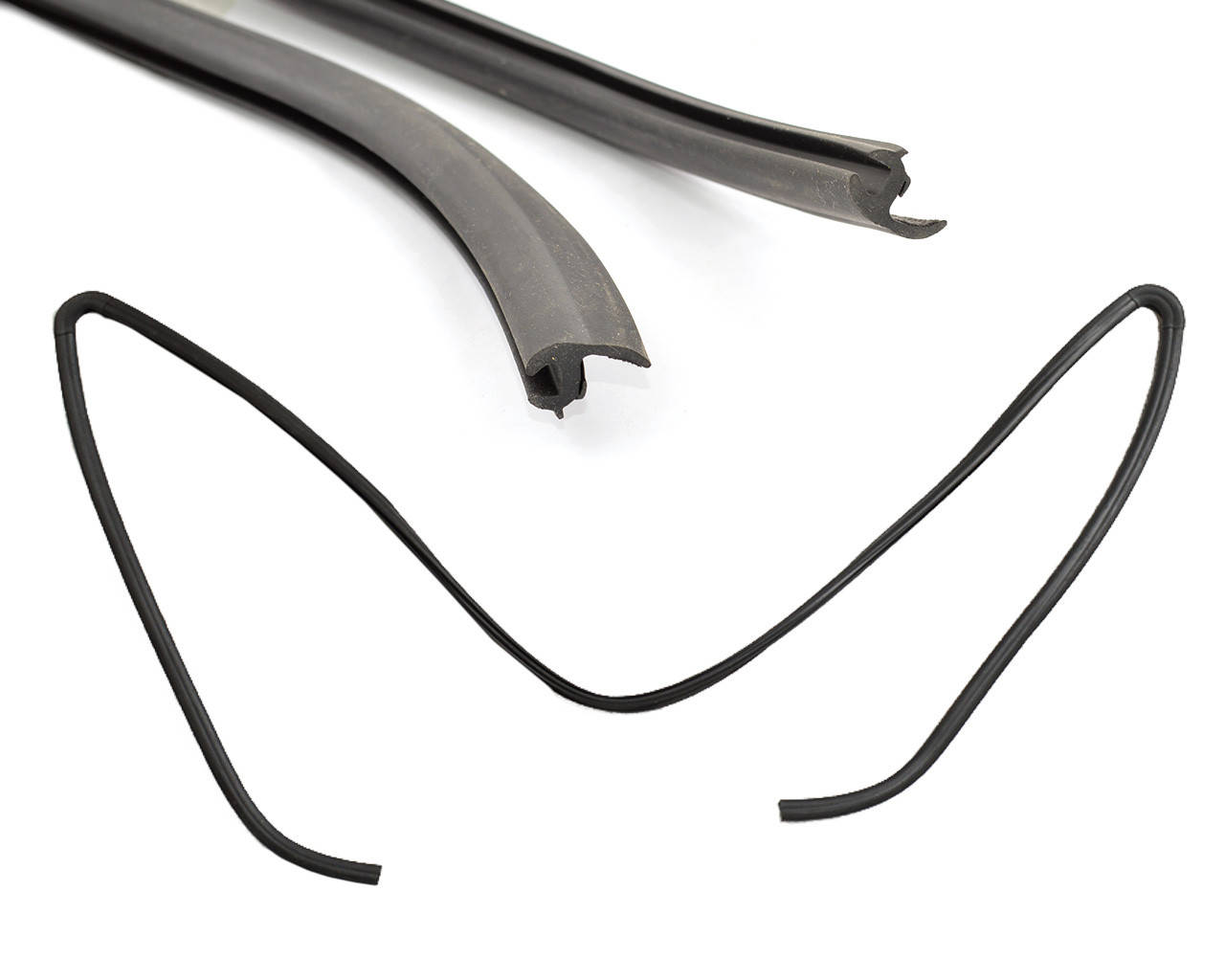 

Уплотнитель лобового стекла ВАЗ 2123 "лобовик"