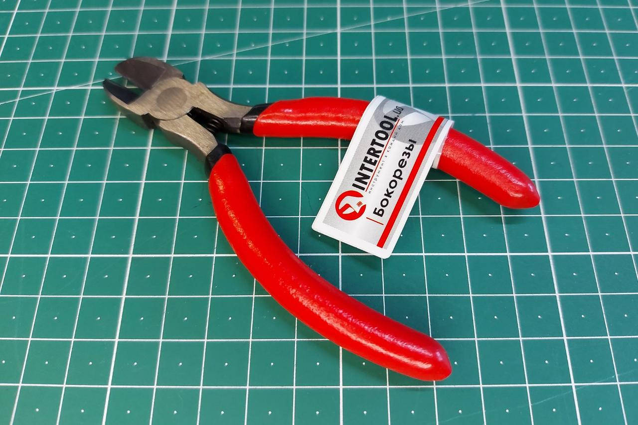 

Кусачки-бокорезы с изолированными рукоятками 115 мм. INTERTOOL HT-0150