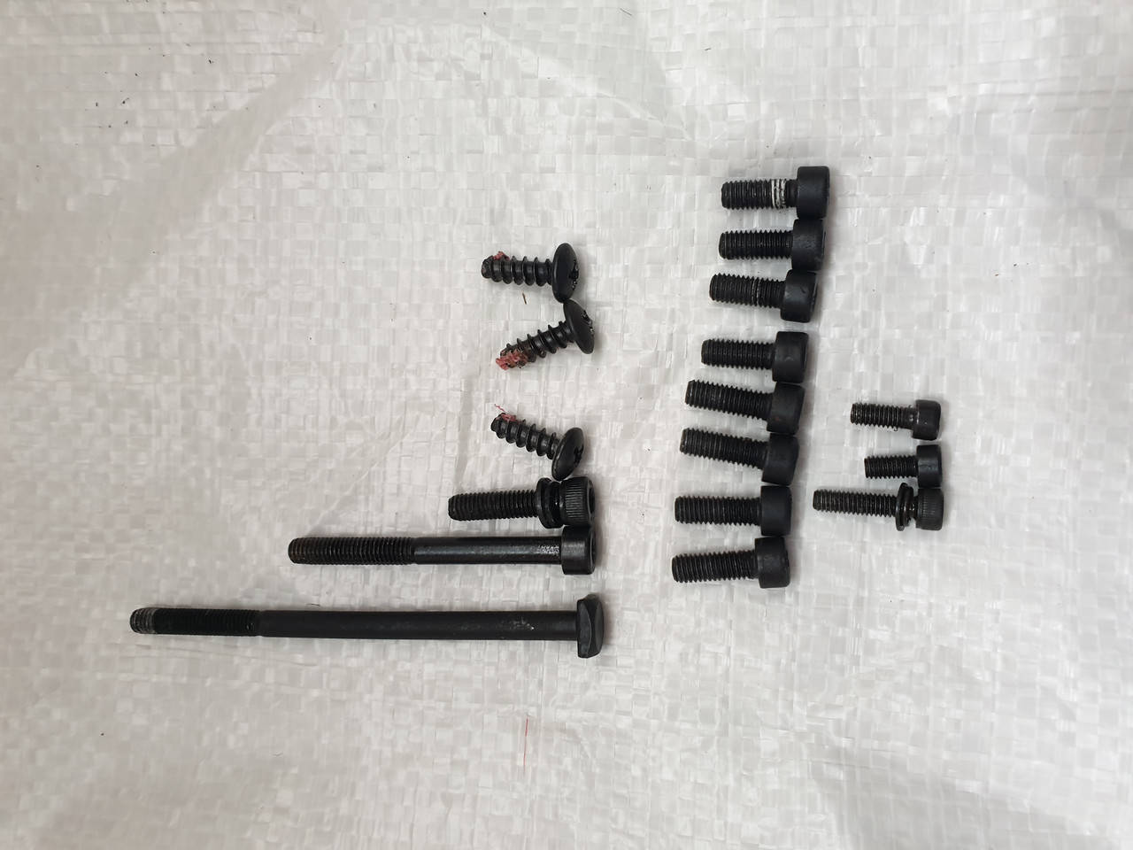 

Бензопила Китай 4500/5200 Набор болтов