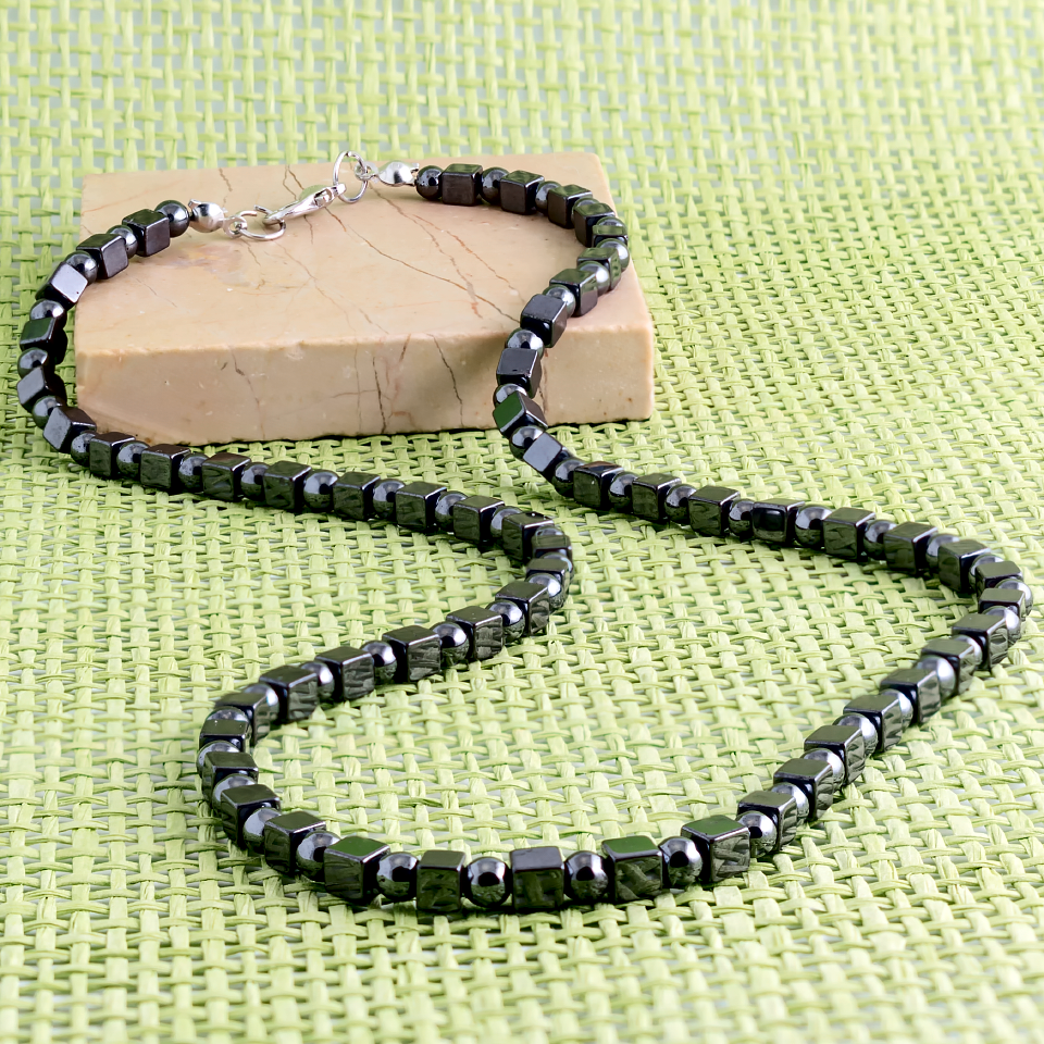 

Гематит, бусы, 351БСГ