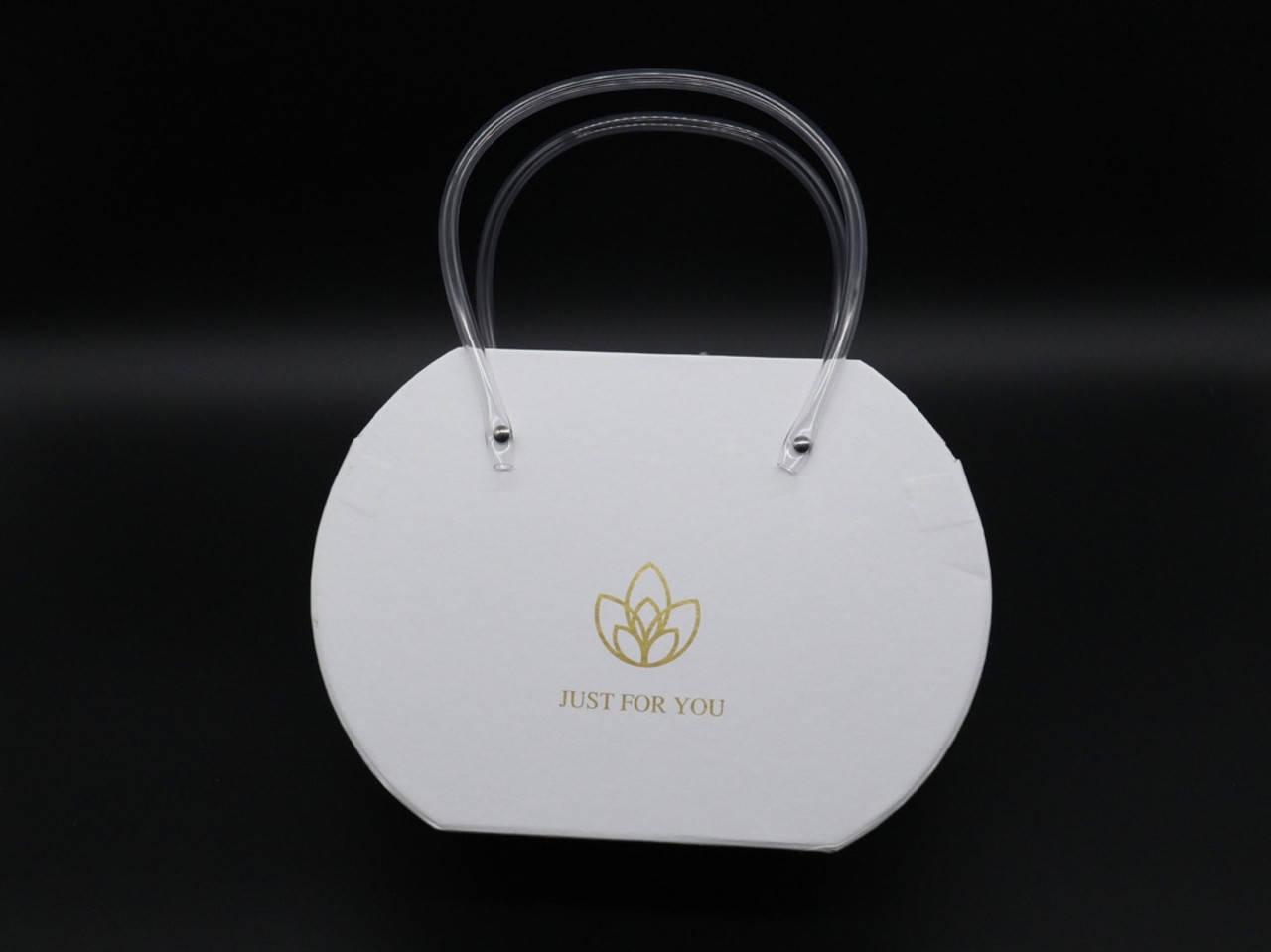 

Коробки для цветов с ручками. Цвет белый. 22х16см