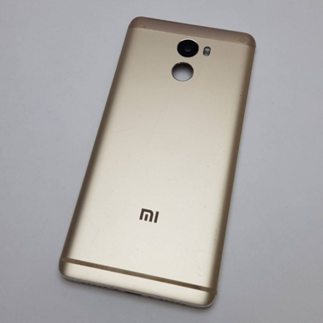 

Задняя крышка Xiaomi Redmi 4 Золото Сервисный оригинал с разборки, Золотистый