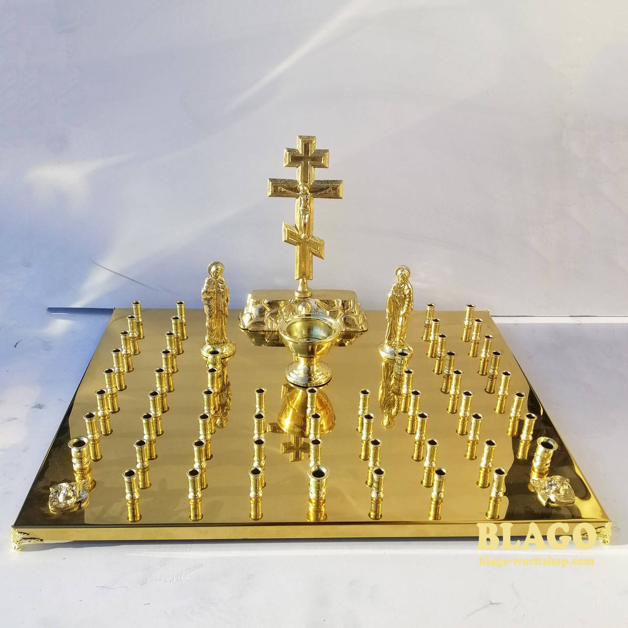 

Крышка на панахидный стол (канун) на 58 свечей, 45х57 см