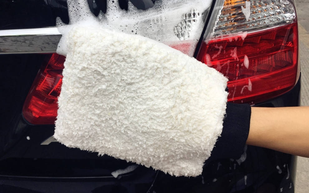 

Губка, варежка для мойки автомобиля Lucullan