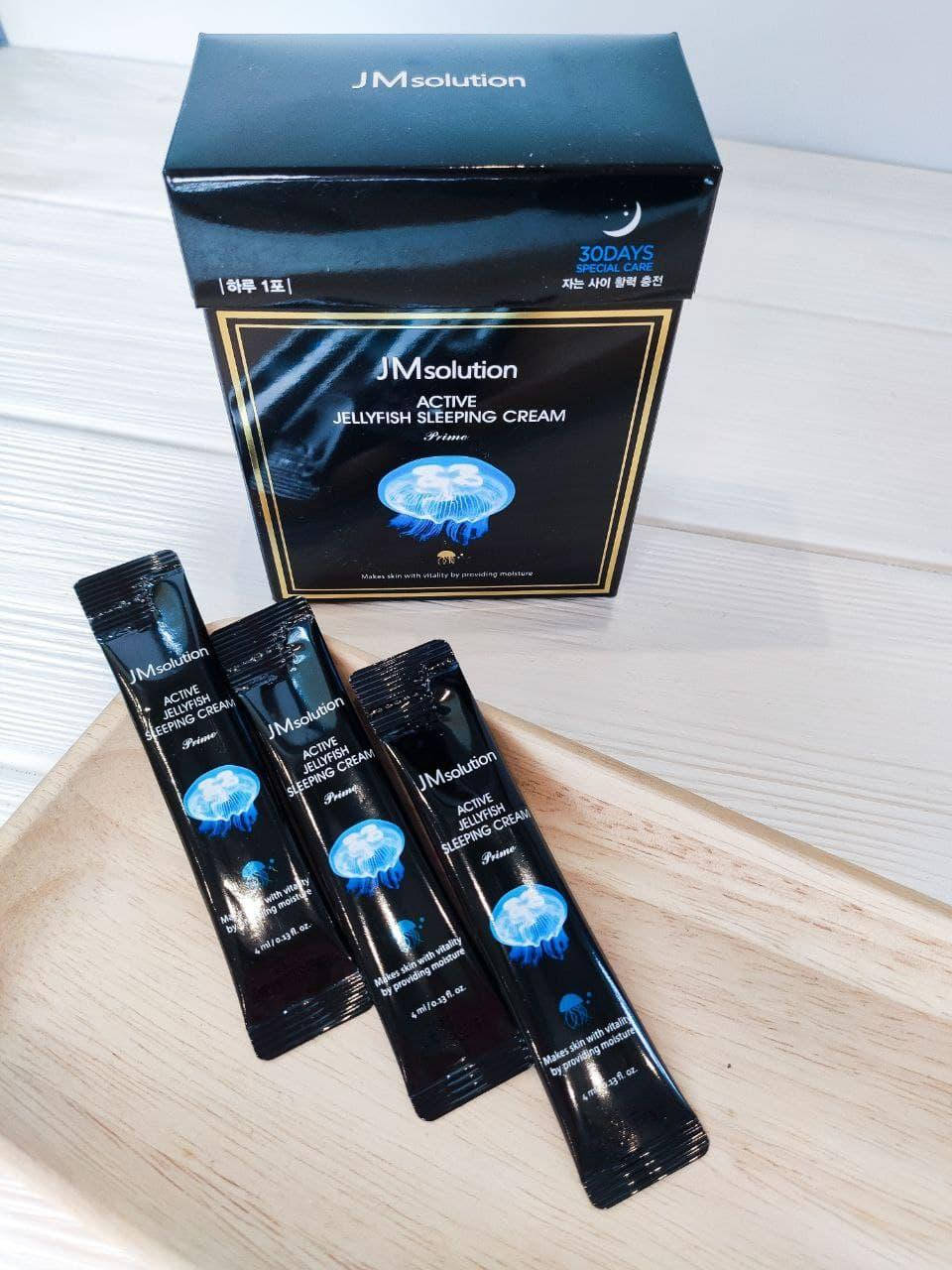 

Ночной крем с экстрактом медузы JM Solution Active Jellyfish Sleeping Cream стик
