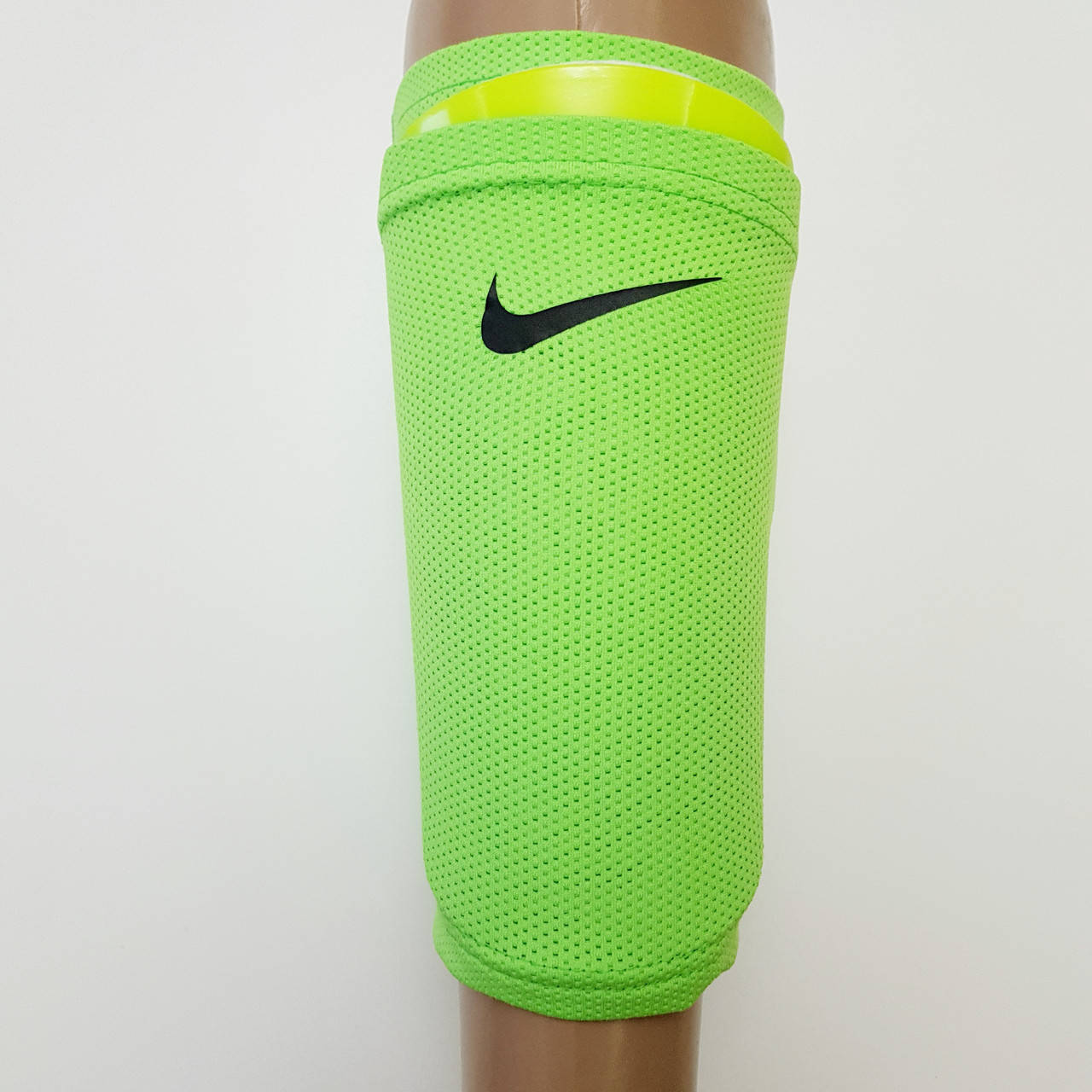 

Держатели для щитков футбольные сеточки (салатовые)