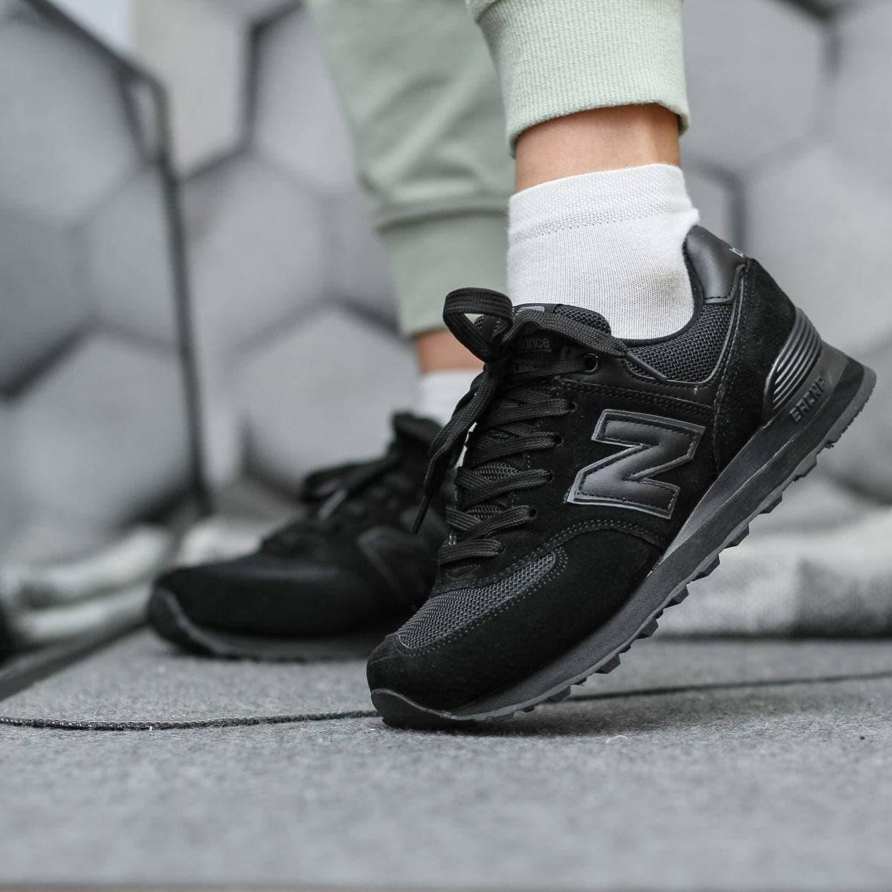

Кроссовки New Balance 574 Black чёрные 39, Черный