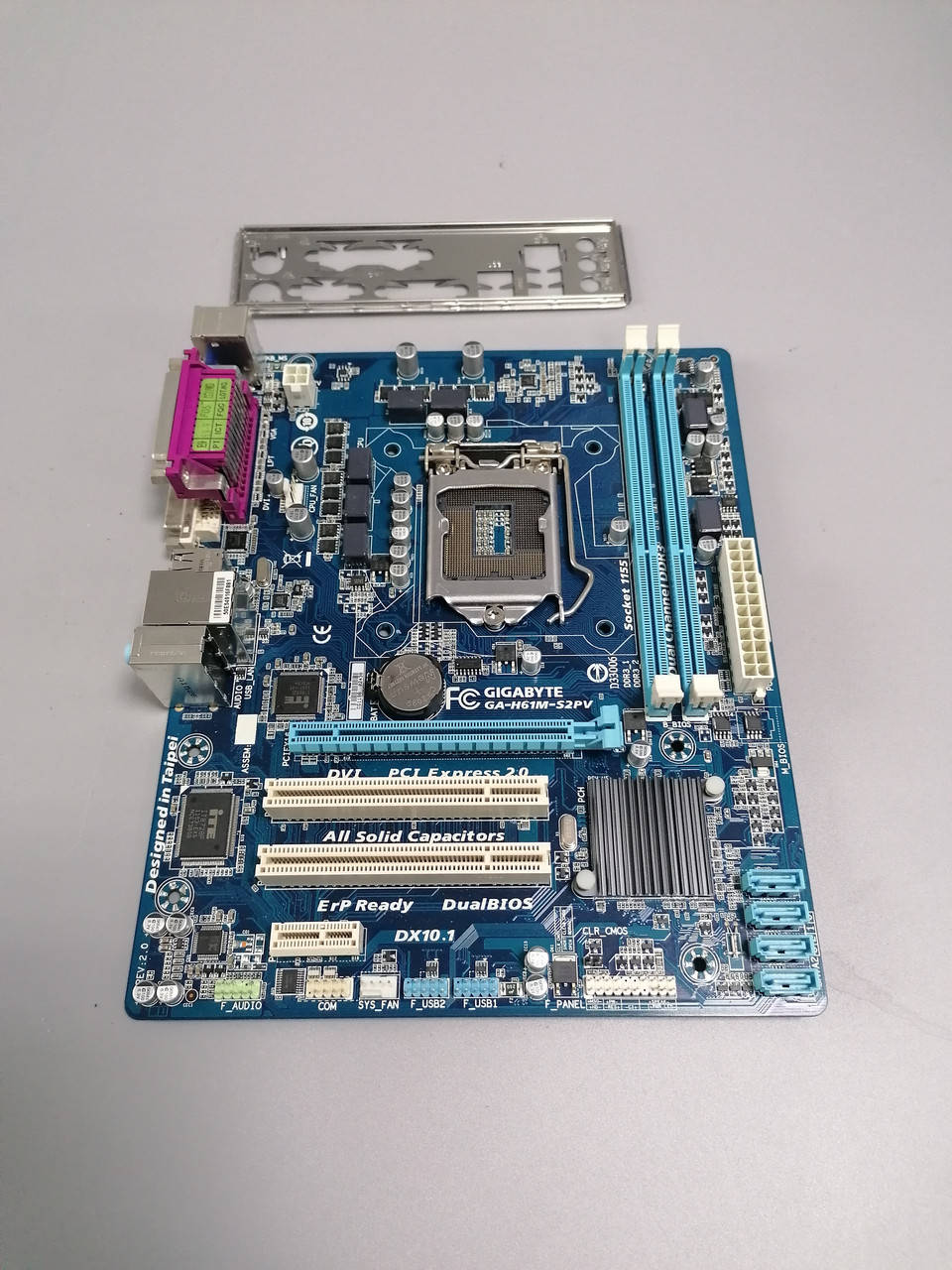 

Материнская плата Gigabyte GA-H61M-S2PV (s1155/H61/2xDDR3) БУ