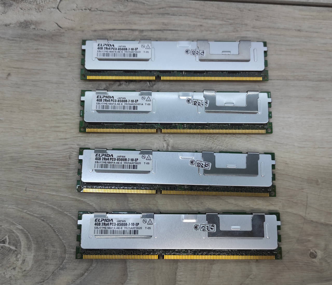 

Серверная оперативная память DDR3 4Gb ELPIDA 8500R ECC REG (1066MHz)