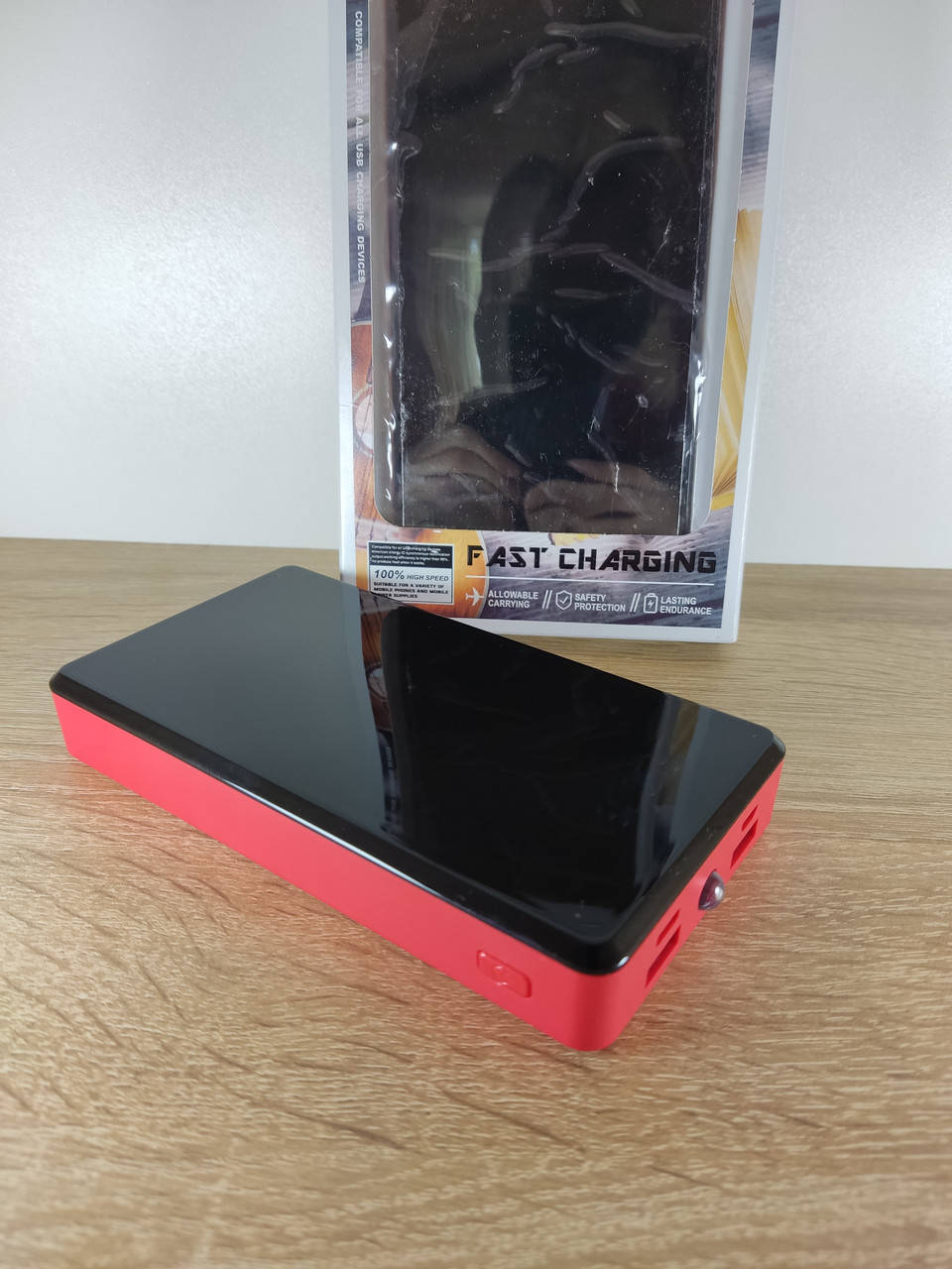 

Power Bank LHP 30000 mAh Fast Charge повер банк