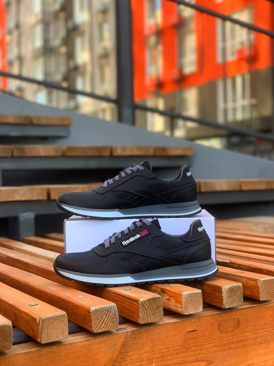 

Мужские кроссовки кожаные Reebok 42, Черно-белый
