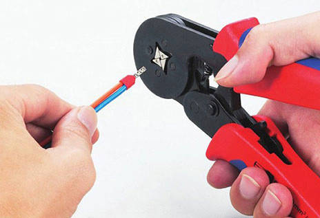 

Клещи Luban HSC8 6-4 AWG23-10 для обжима трубчатых наконечников 0.25 - 6 мм² HSC8 6-4