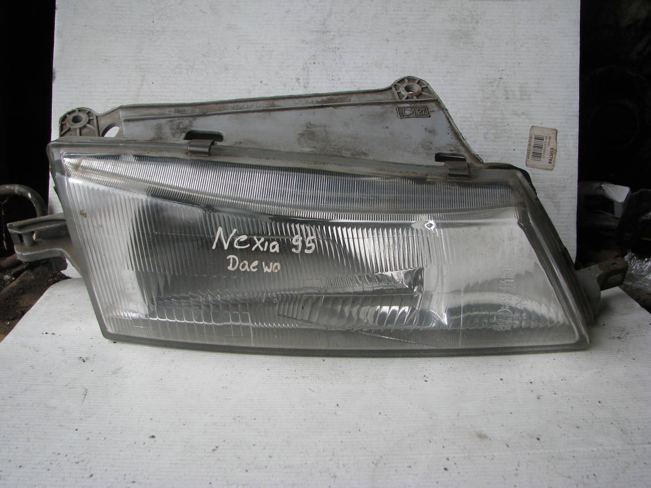 

Б/у фара л/п Daewoo Nexia 1995, SUNGSAN 0701-000527, 0701-000528
