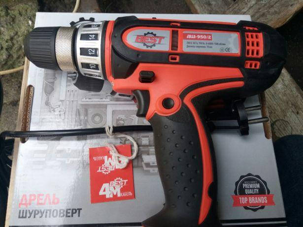

Шуруповерт сетевой Best ДШ-950/2 (950 Вт, двухскоростной)