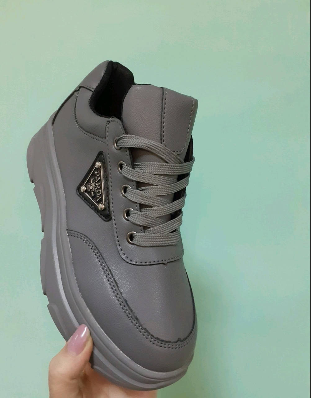 

Женские кожаные кроссовки для повседневной носки, демисезонные кроссовки для девочки, женские стильные кеды, Черный