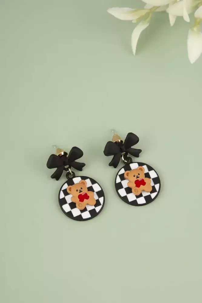 

Молодёжные серьги круглые с шахматным принтом