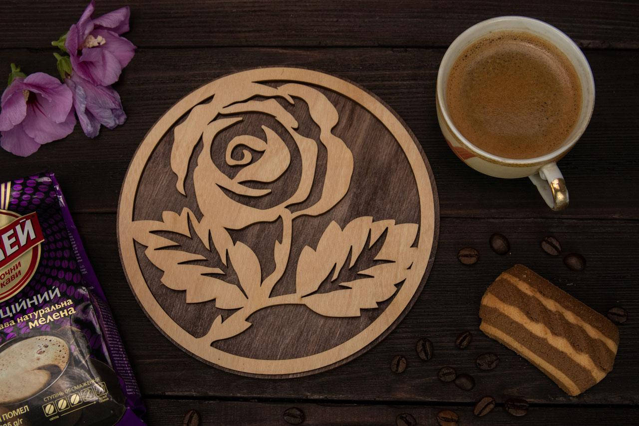 

Подставка под горячее деревянная двухслойная "Роза"