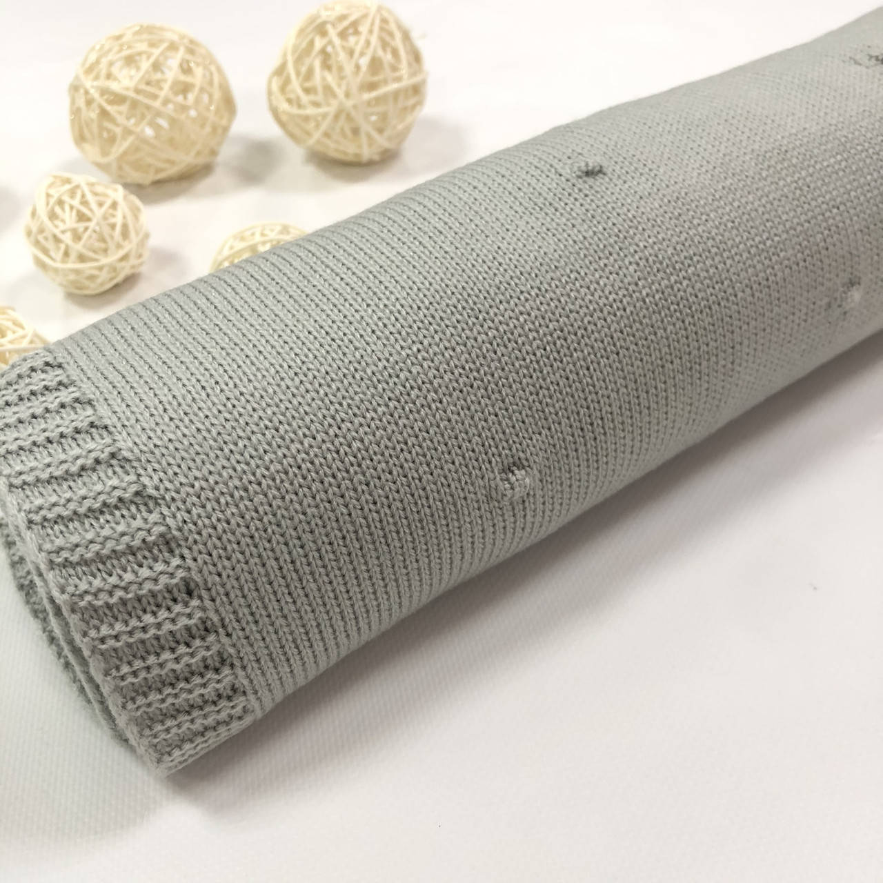 

Плед вязанный "точка" цвет серый 90*70 см (100% хлопок)