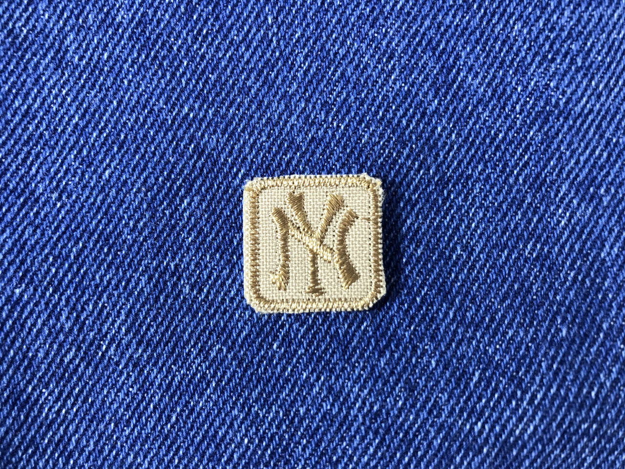 

Нашивка New York квадрат цвет бежевый 20x20 мм