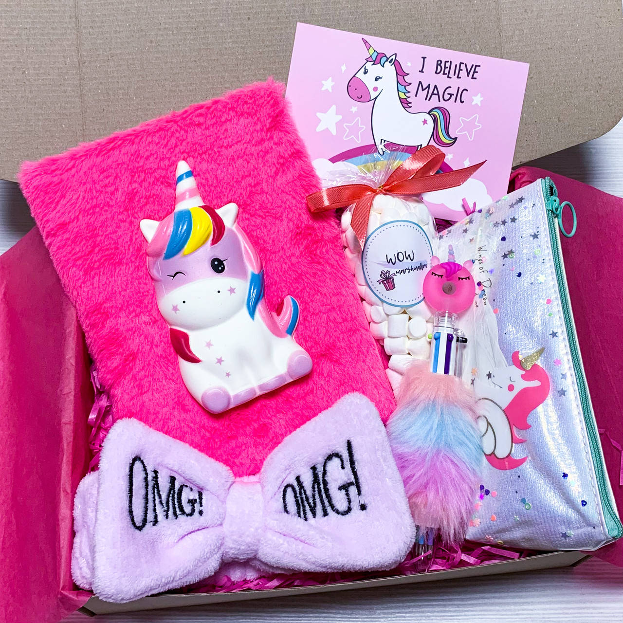 

Подарочный бокс для девочки Wow Boxes "Unicorn Box №8"