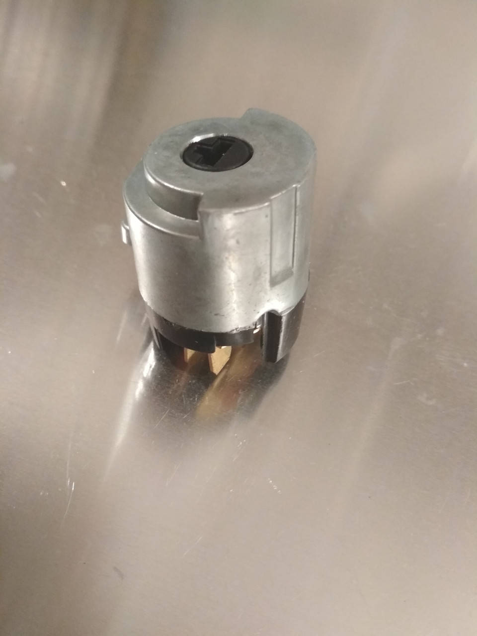 

Nissan Primera P10 90-96 контактная группа замка зажигания контакти