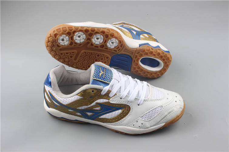 

Теннисные кроссовки Mizuno 18KM-38327