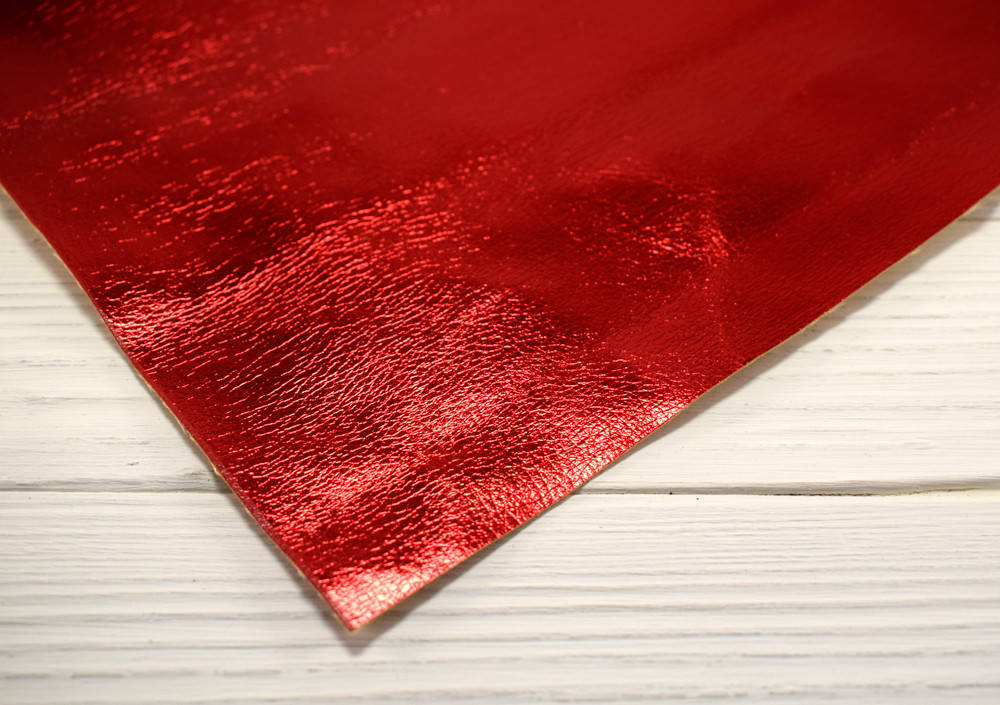 

Кожзам глянцевый блестящий (20х27 см) - №5 красный